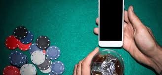 মোবাইলে ফুটবল লীগ গাইড দেখার দৃশ্য